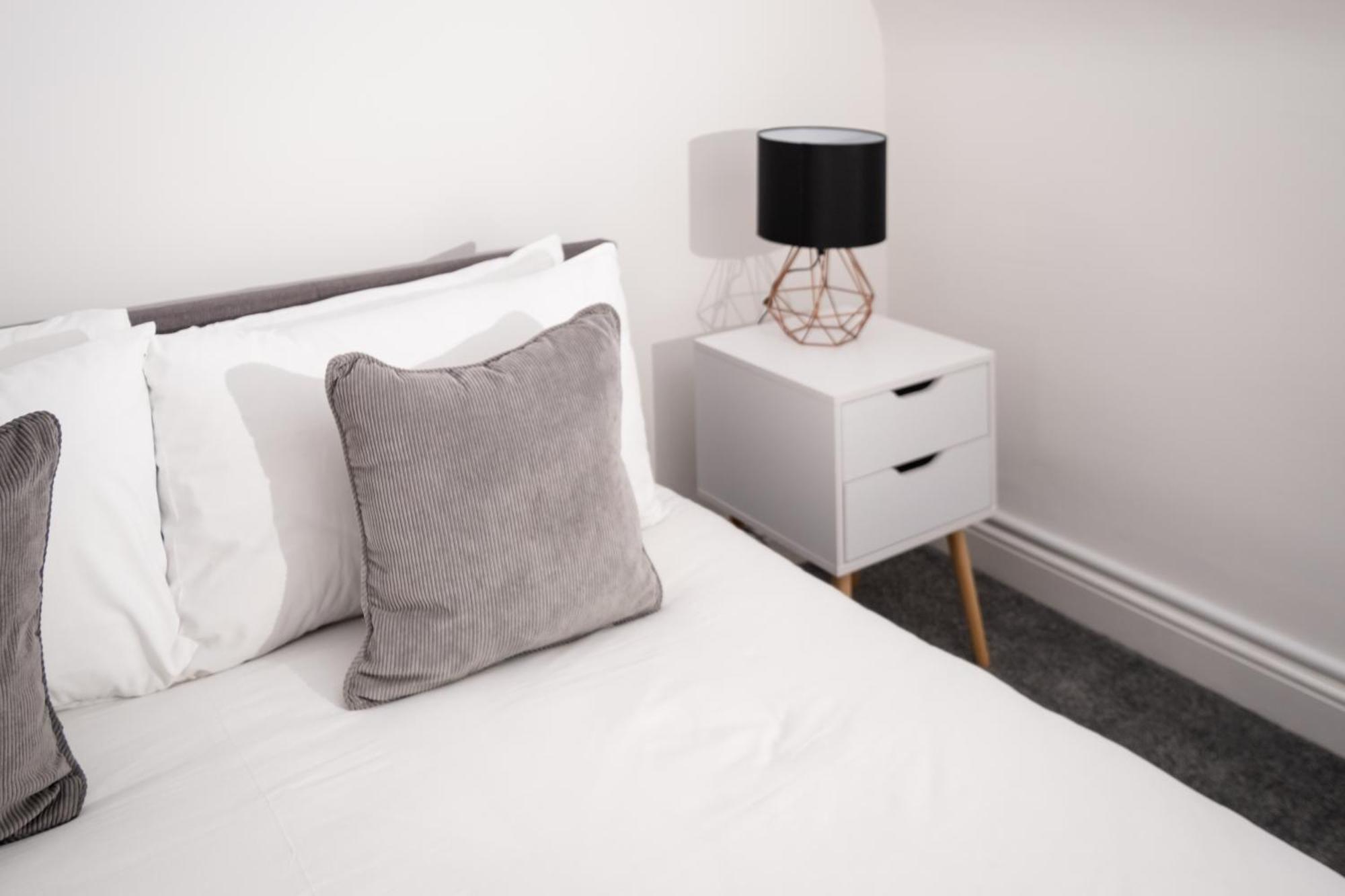 Trinity Apartments Stratford Upon Avon Екстериор снимка